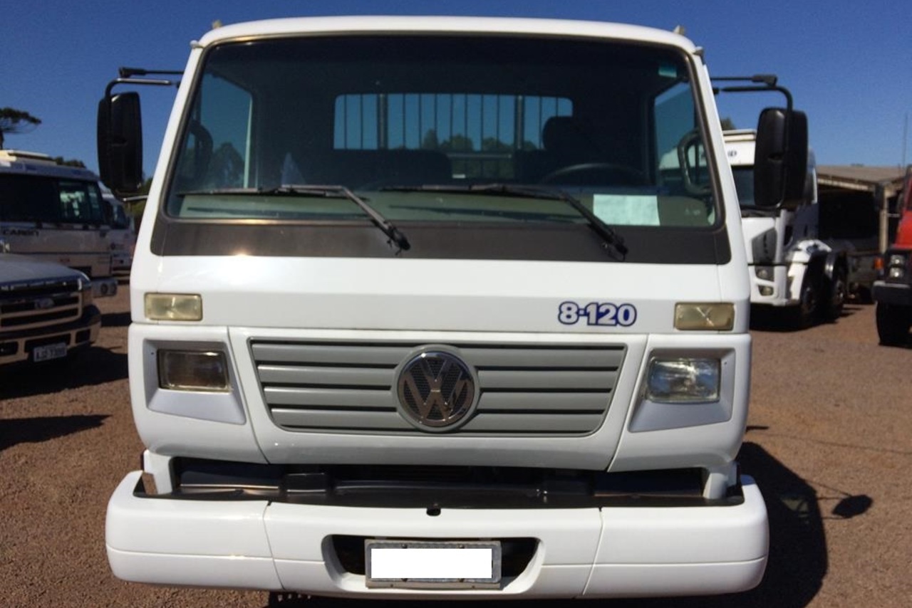 Volkswagen 8 120 - 06/06 5