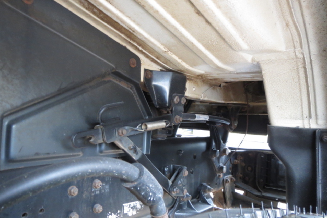 Volkswagen 23 220 - 03/03 8