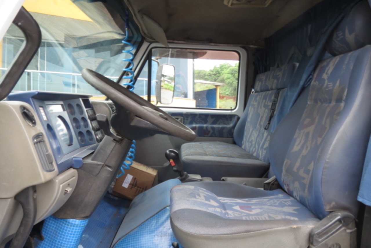 Volkswagen 23 220 - 03/03 13