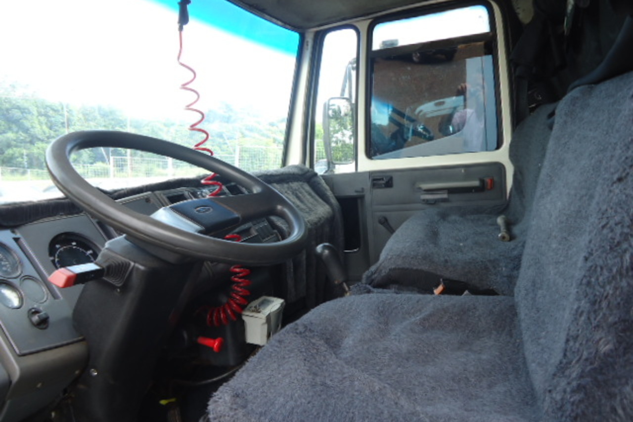 Ford Cargo815 - 03/03 8