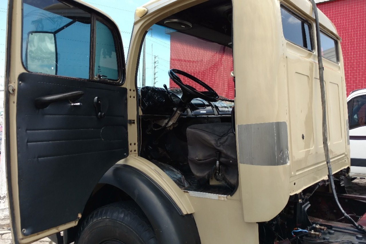 Mercedes Benz MB 1513 - 75/75 2