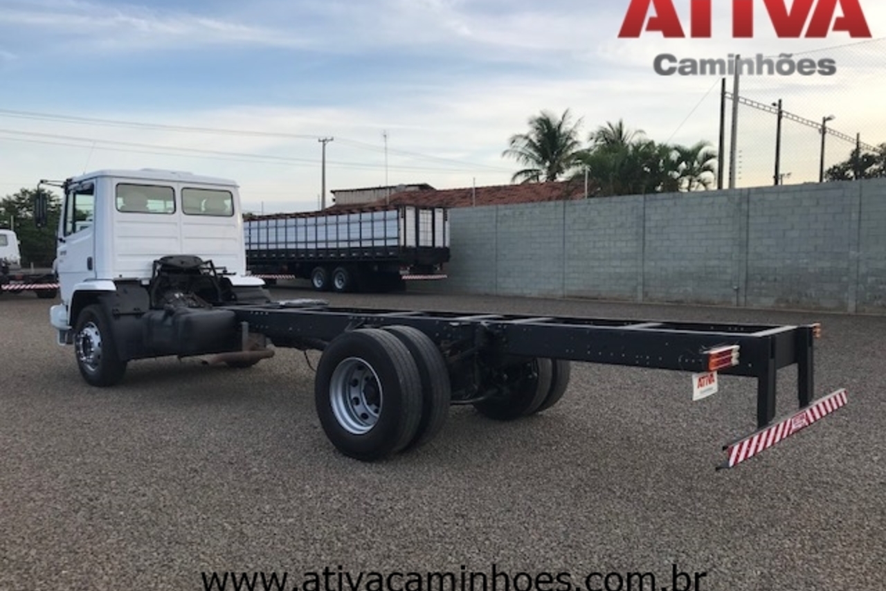 Mercedes Benz MB 1718 - 09/09 5