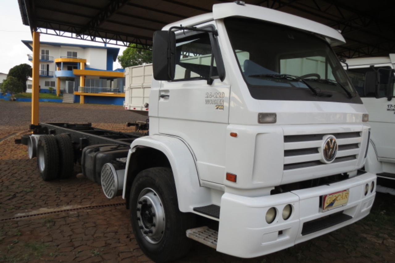 Volkswagen 24 220 - 10/10 4