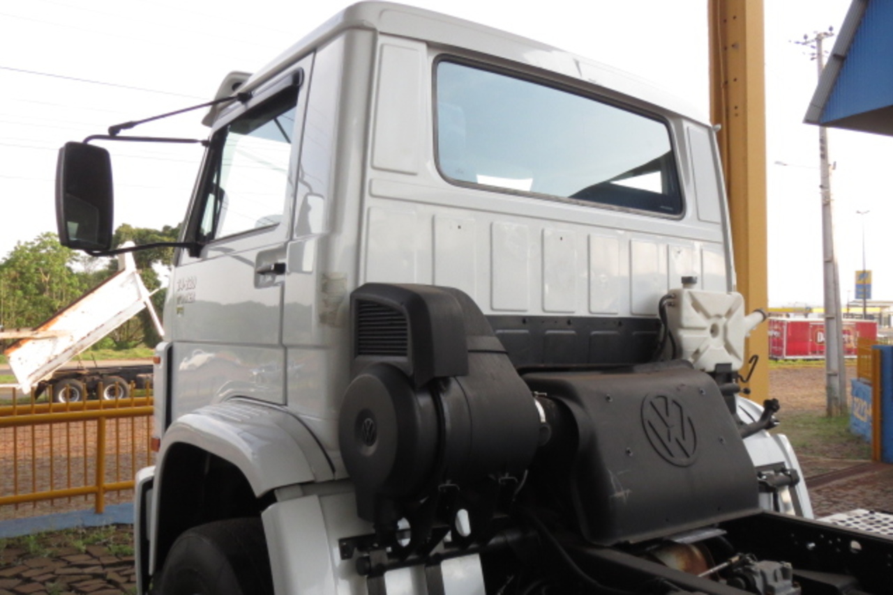 Volkswagen 24 220 - 10/10 5