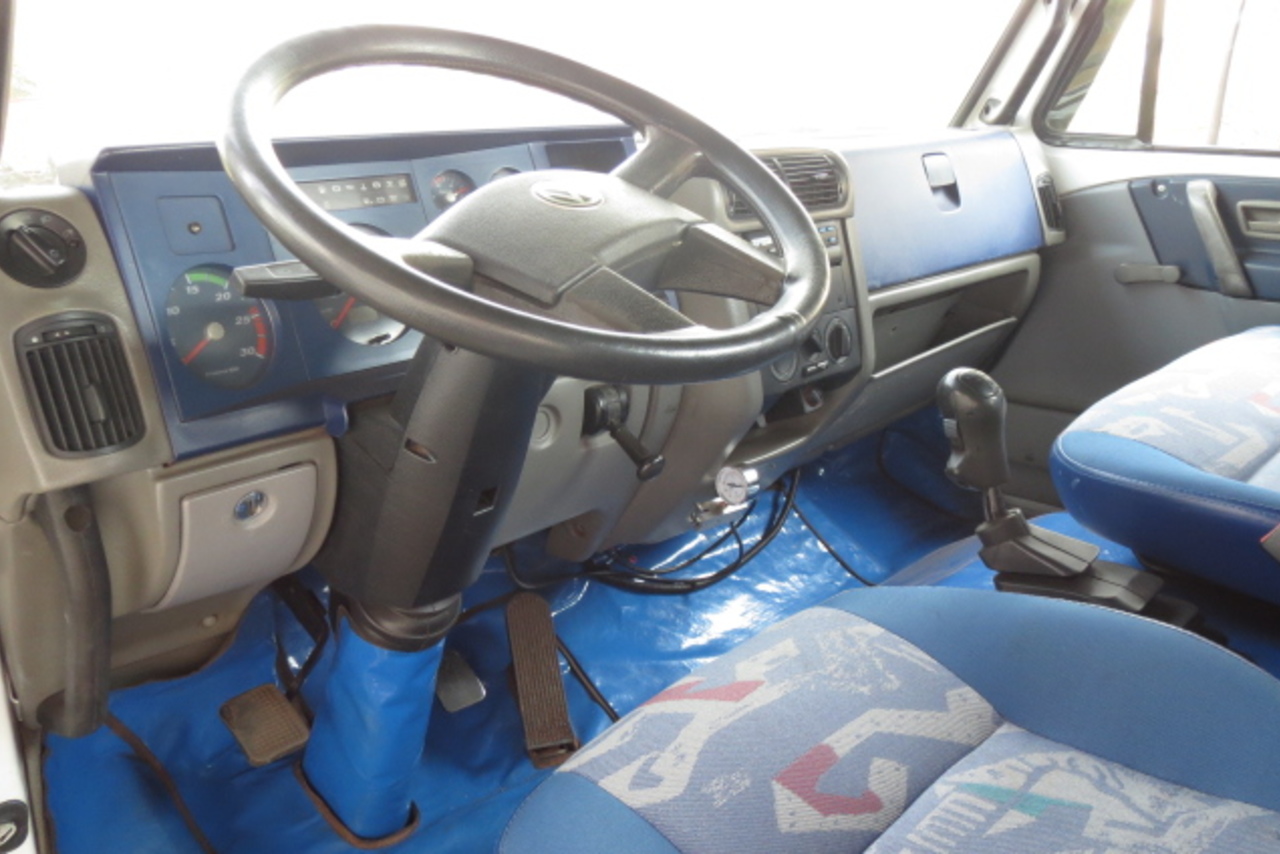 Volkswagen 24 220 - 10/10 16