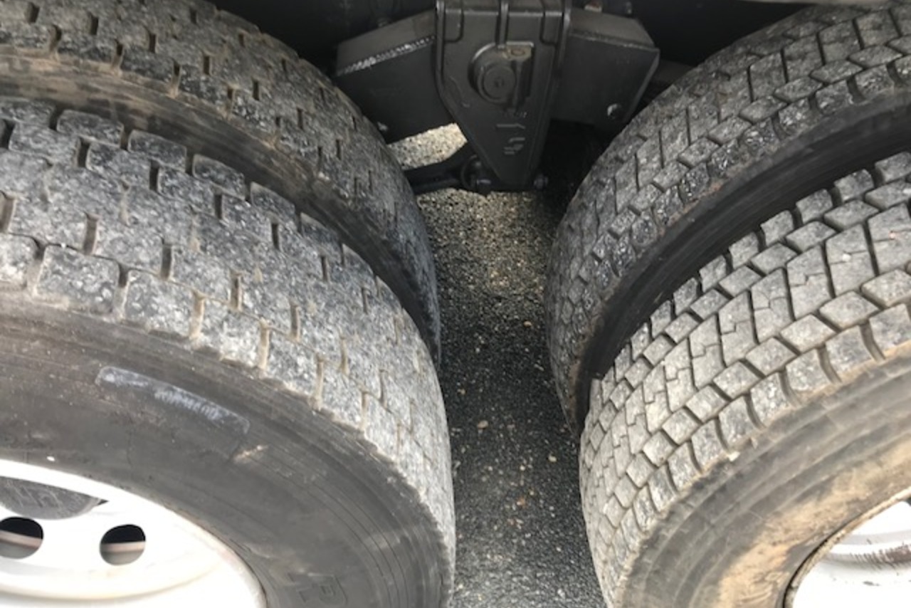 Mercedes Benz Axor 1933 - 08/09 4