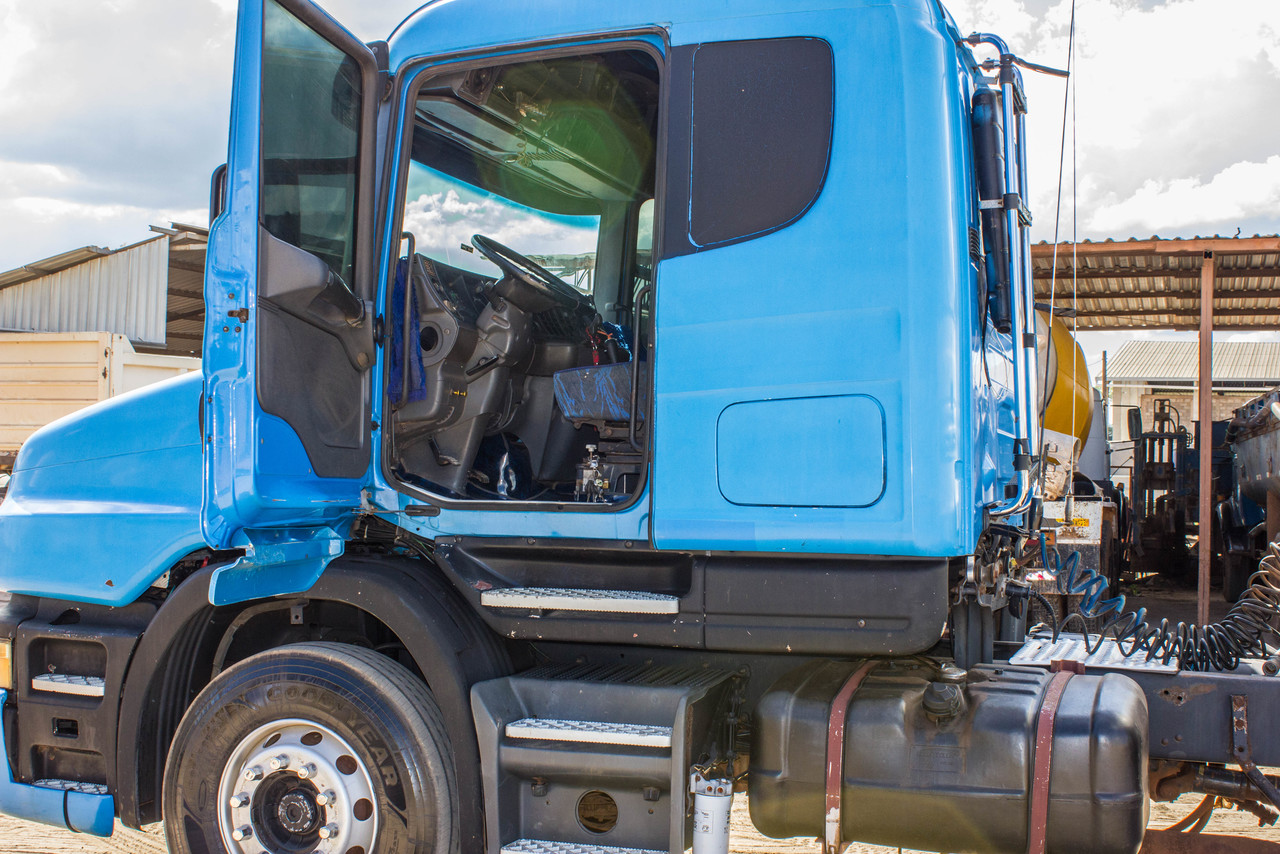 Scania T124G - 98/99 27