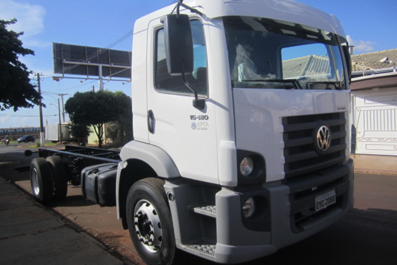 Volkswagen 15-180 E Constellation - 11/11 3