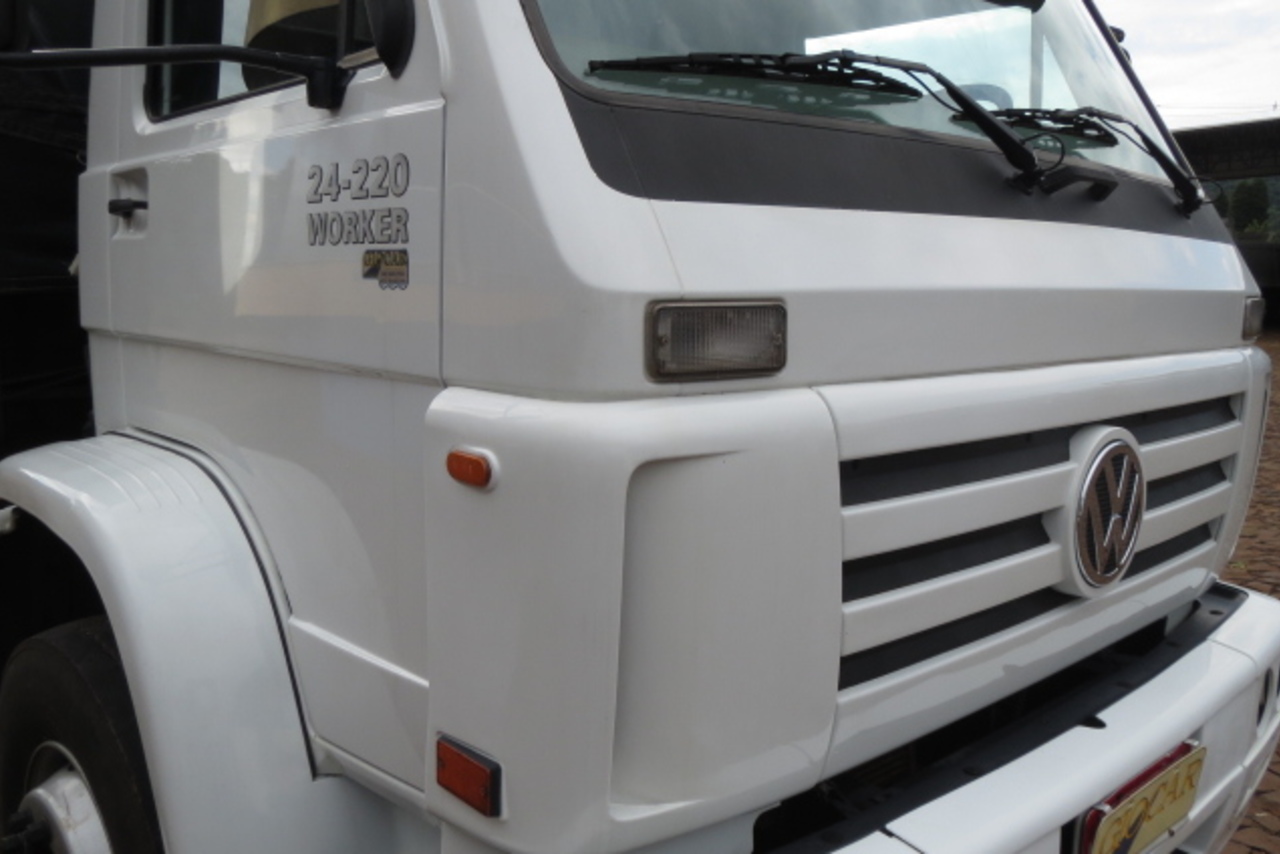 Volkswagen 24 220 - 10/10 2