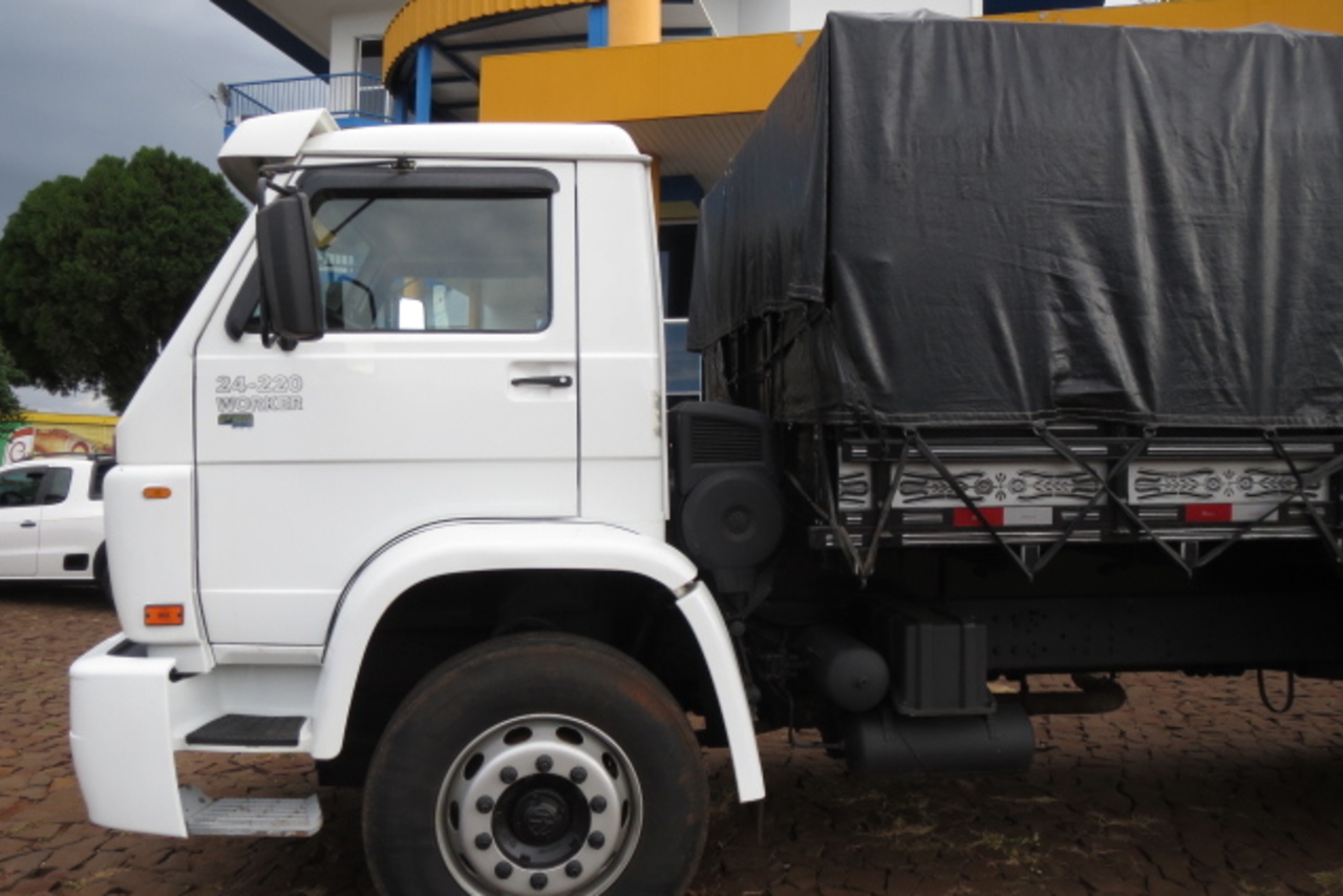 Volkswagen 24 220 - 10/10 7