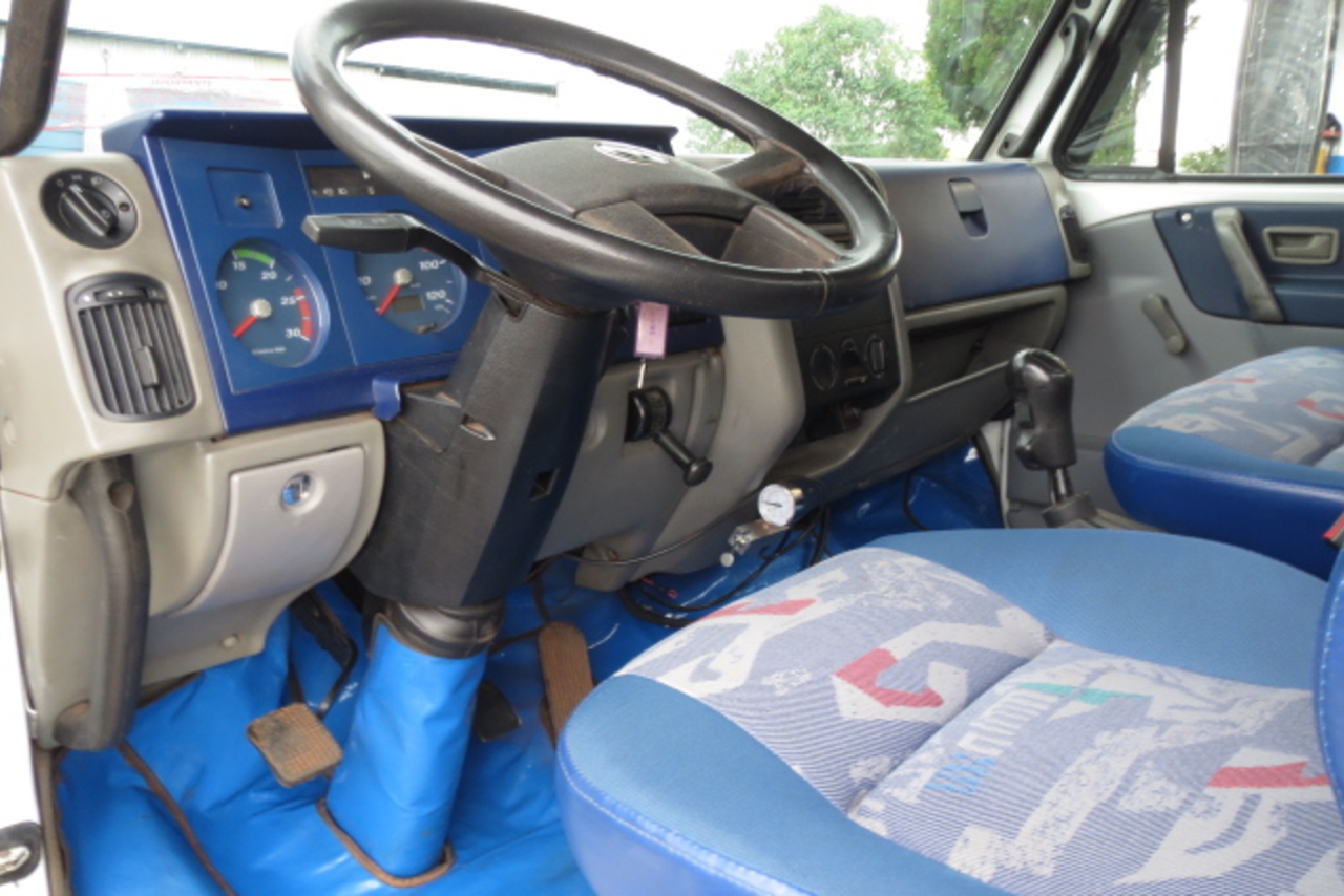 Volkswagen 24 220 - 10/10 14