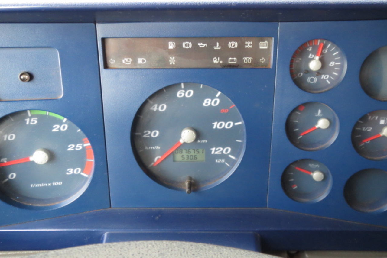 Volkswagen 24 220 - 10/10 20