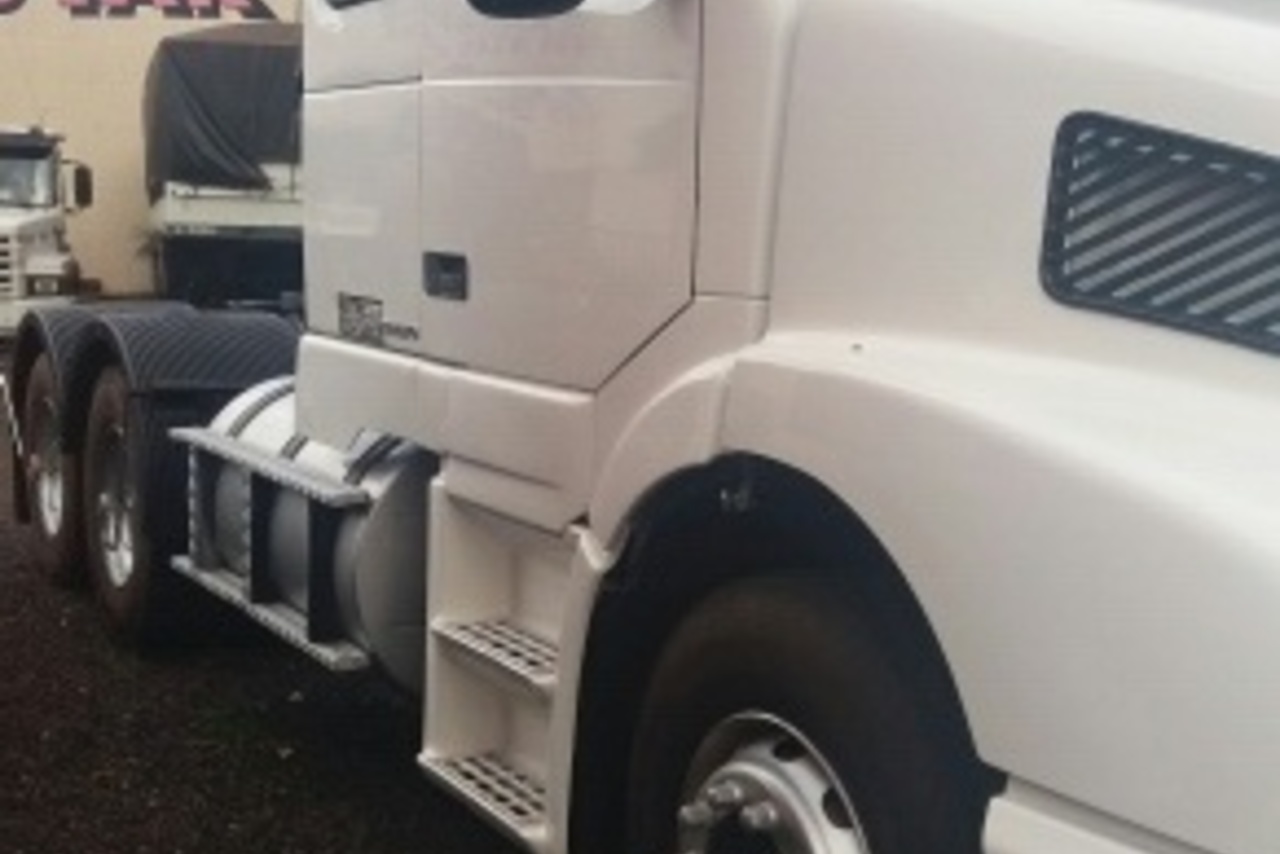 Volvo NH12 380 - 00/00 2