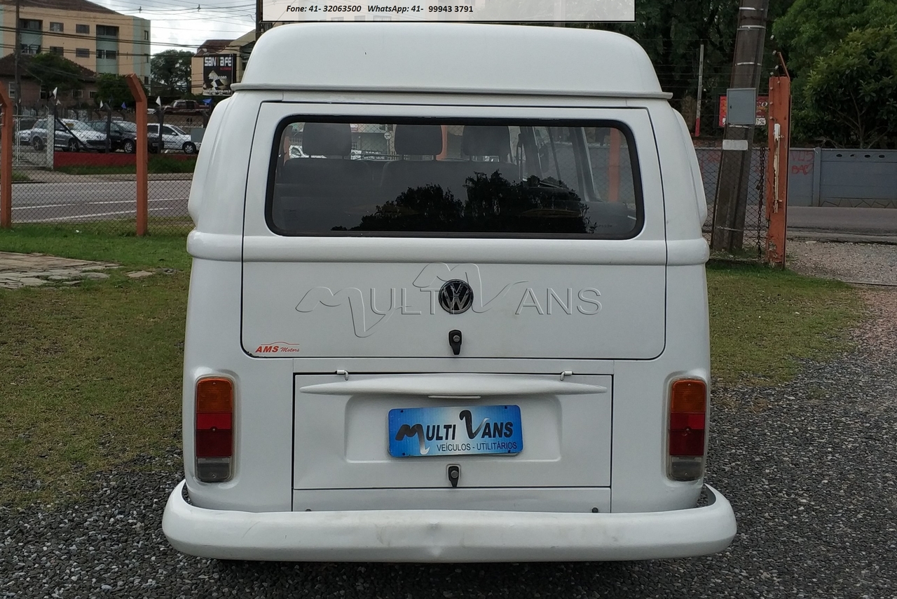 Volkswagen Kombi Standard - 05/05 10