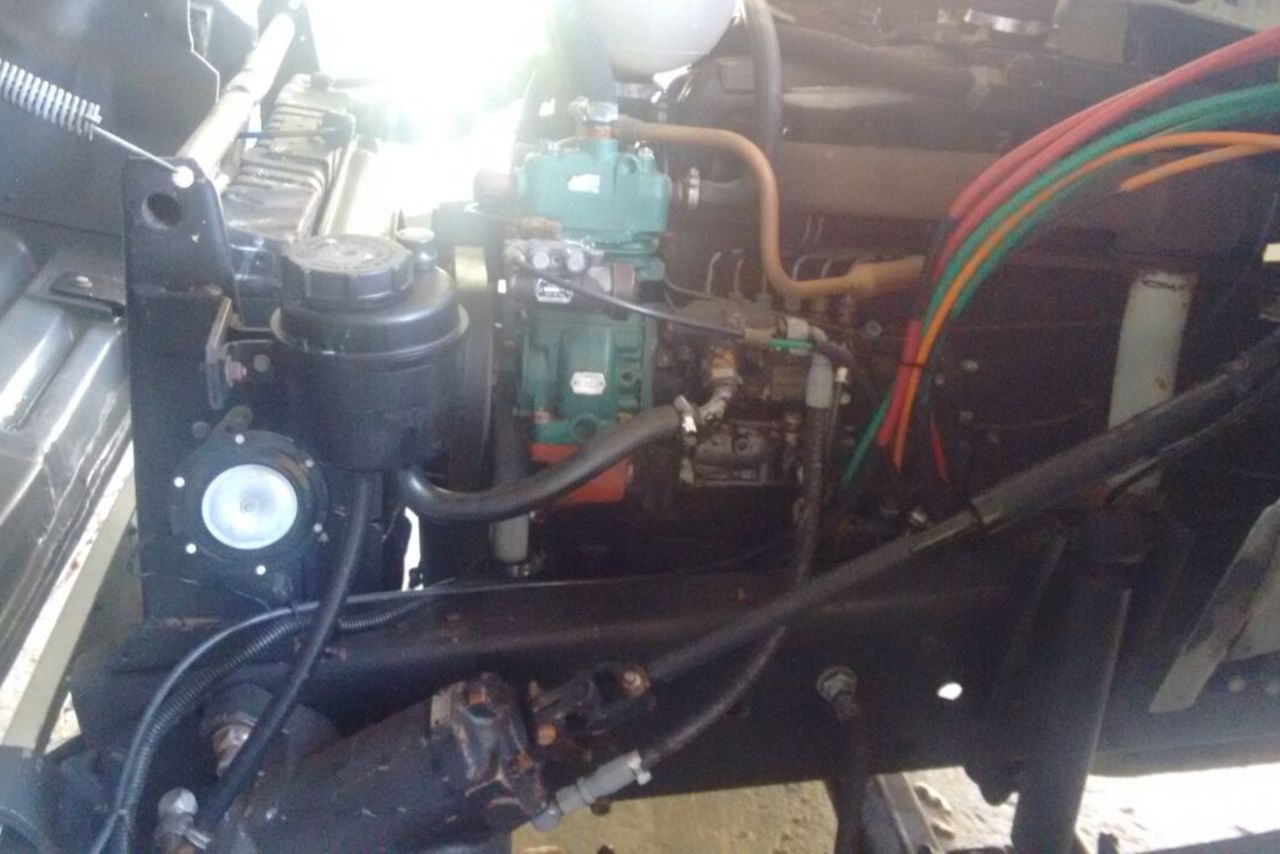 Ford F14000 - 95/95 3