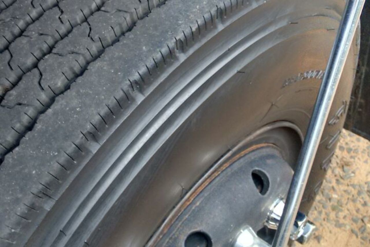 Ford F14000 - 95/95 17