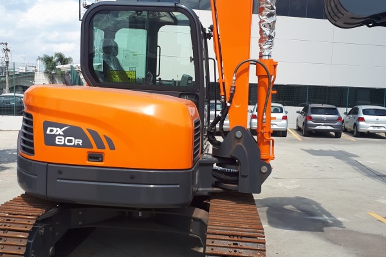 Doosan 75V - 20/20 8
