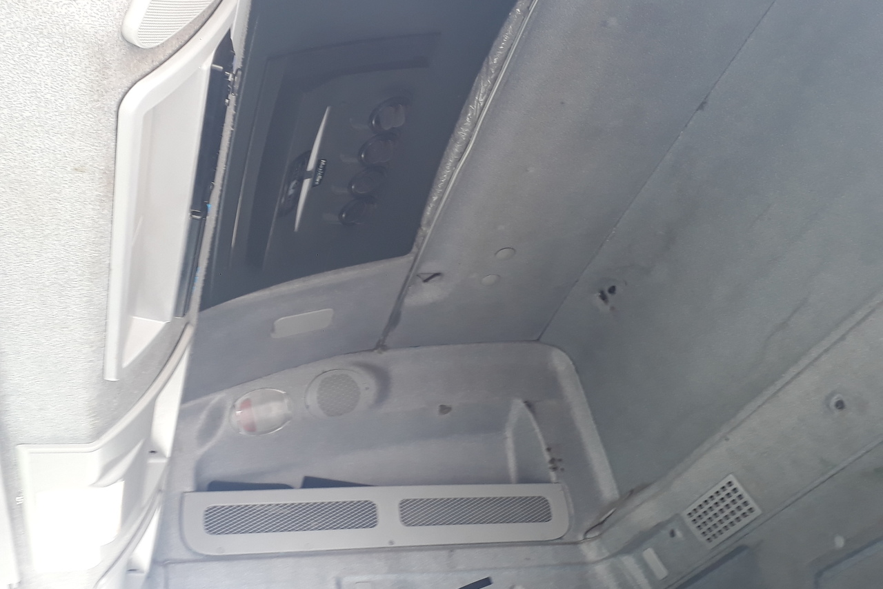 Iveco Stralis 410 - 10/11 9