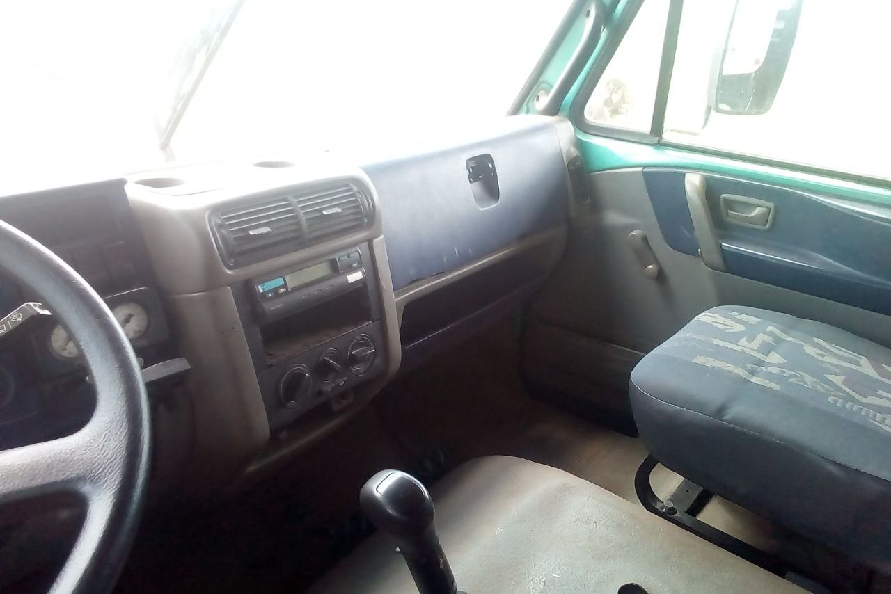 Volkswagen VW 18310 - 12/05 9