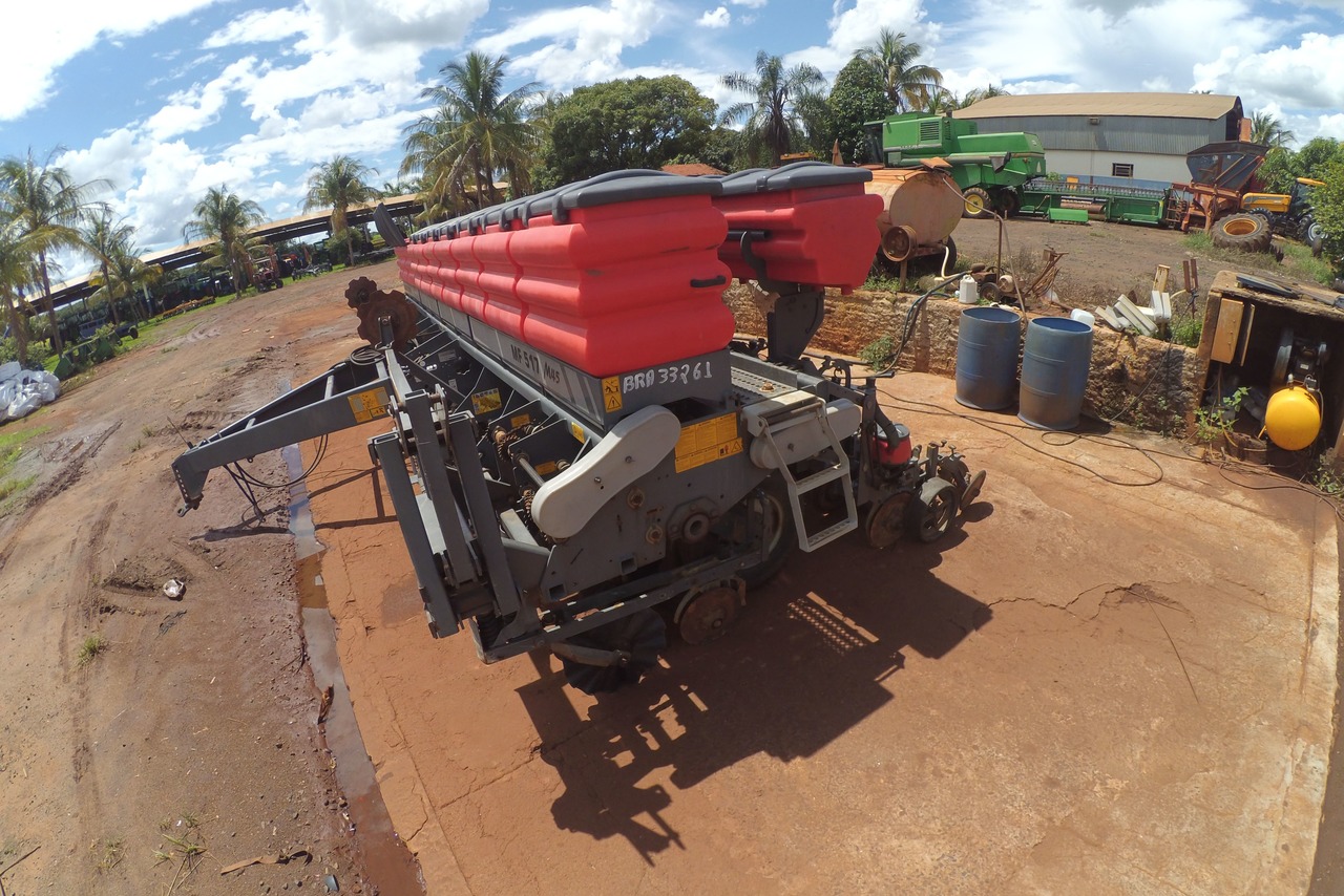 Massey Ferguson Serie 500 - 13 11