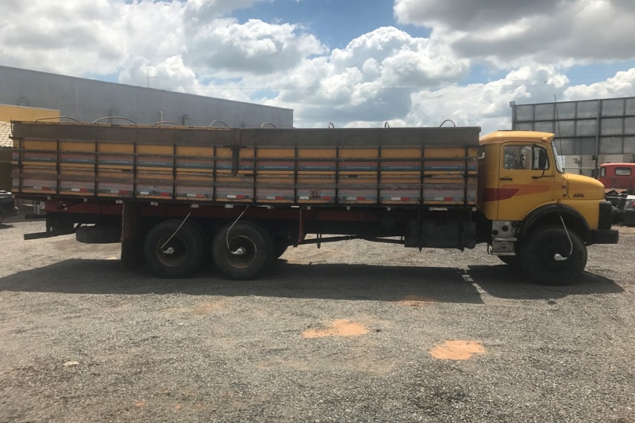 Mercedes Benz MB 2213 - 82/82 5