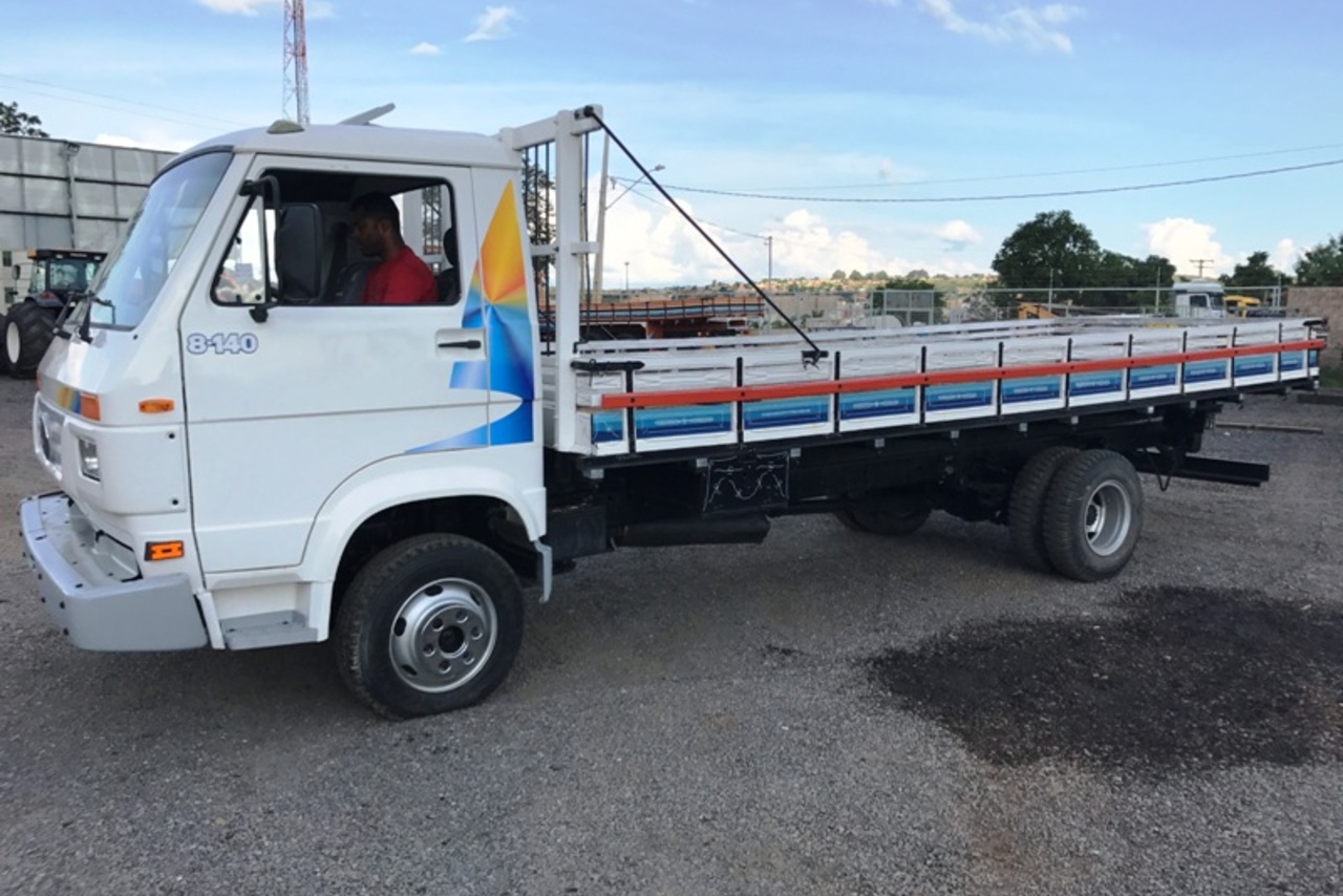 Volkswagen 8 140 - 99/99 4