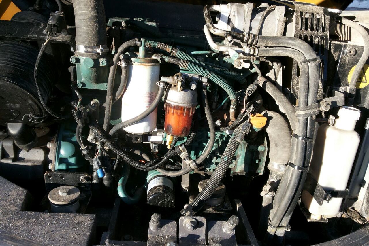 Volvo ECR88 - 11/11 8