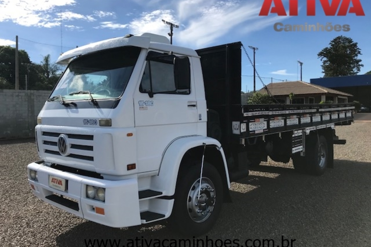 Volkswagen 15-180 E Constellation - 02/02 3
