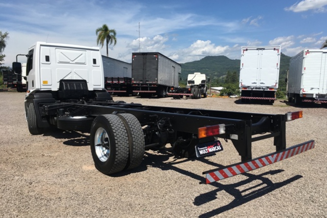 Ford Cargo 1719 - 12/13 8