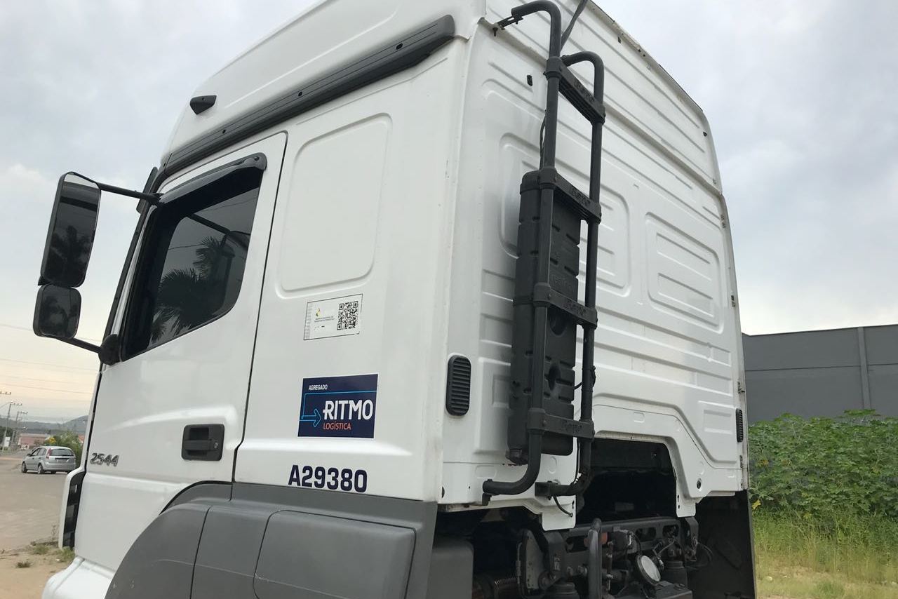 Mercedes Benz Axor 2544 - 09/09 2