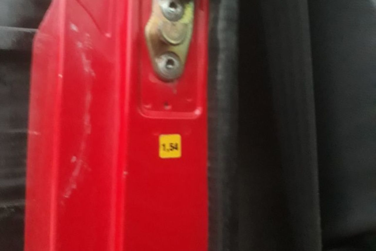 Volkswagen 23 220 - 05/05 6