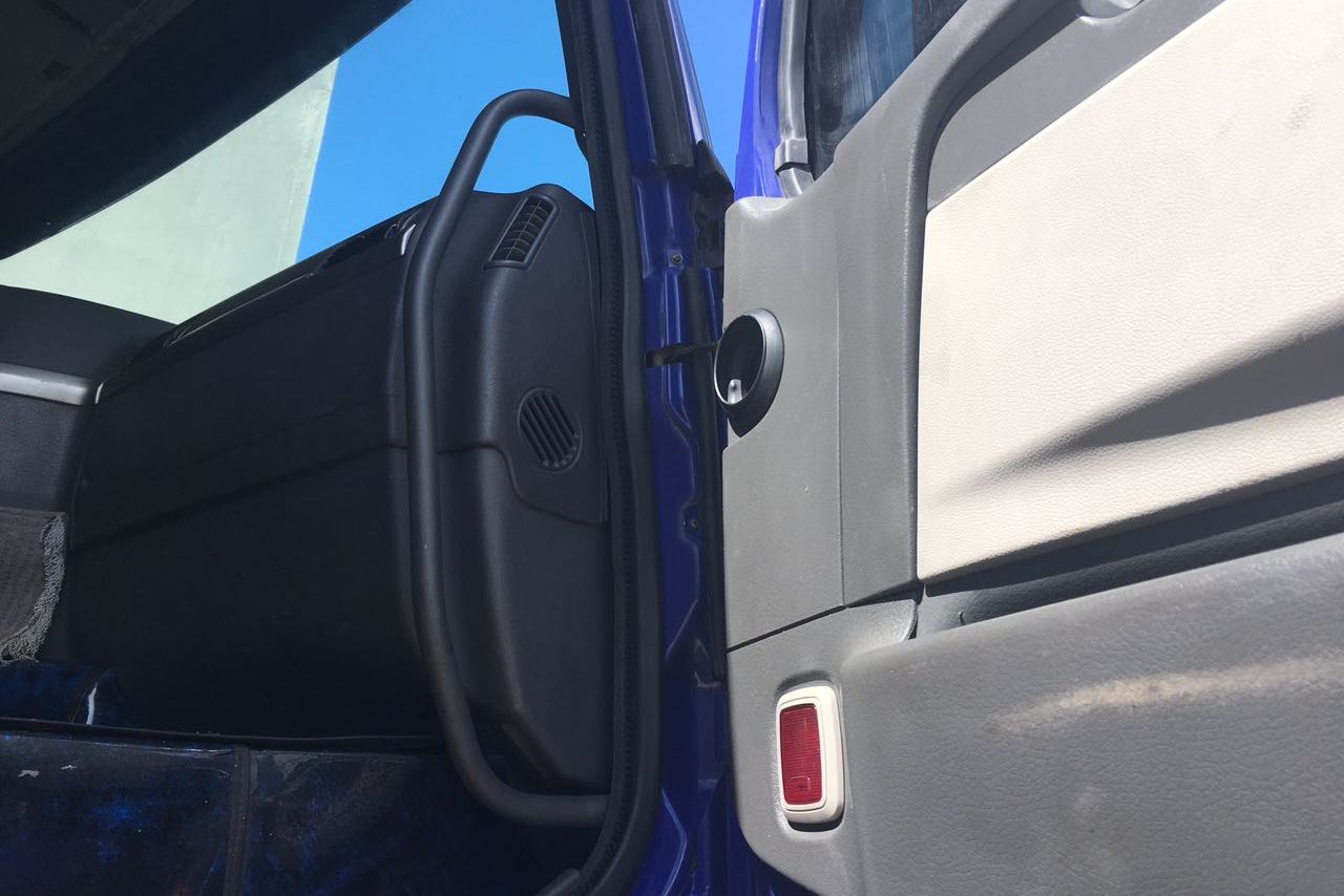 Volvo FH 460 - 06/06 8