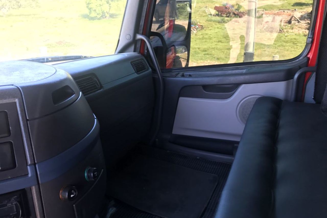 Volvo FH12 440 - 09/09 7
