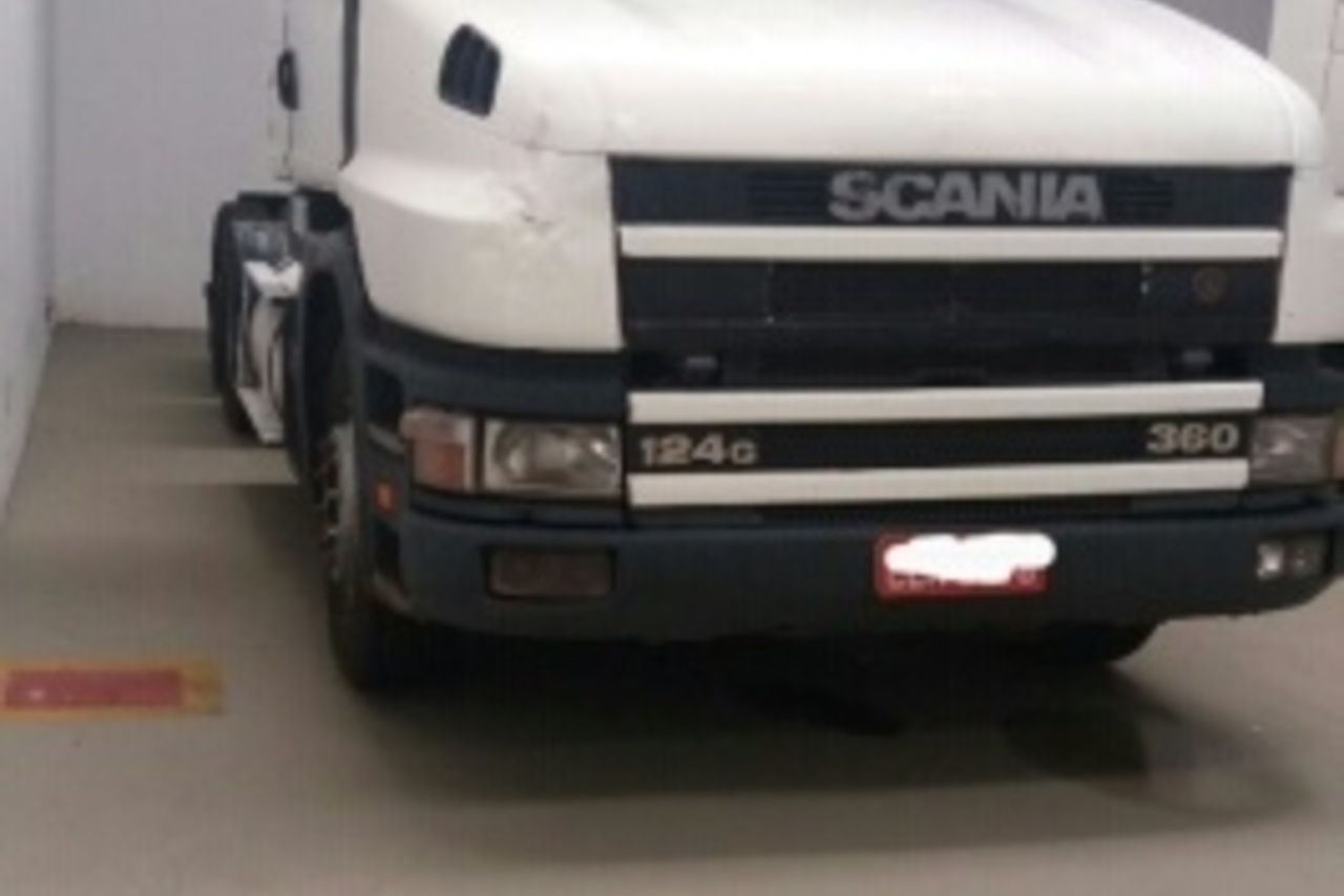 Scania 124 360 - 01/01 2