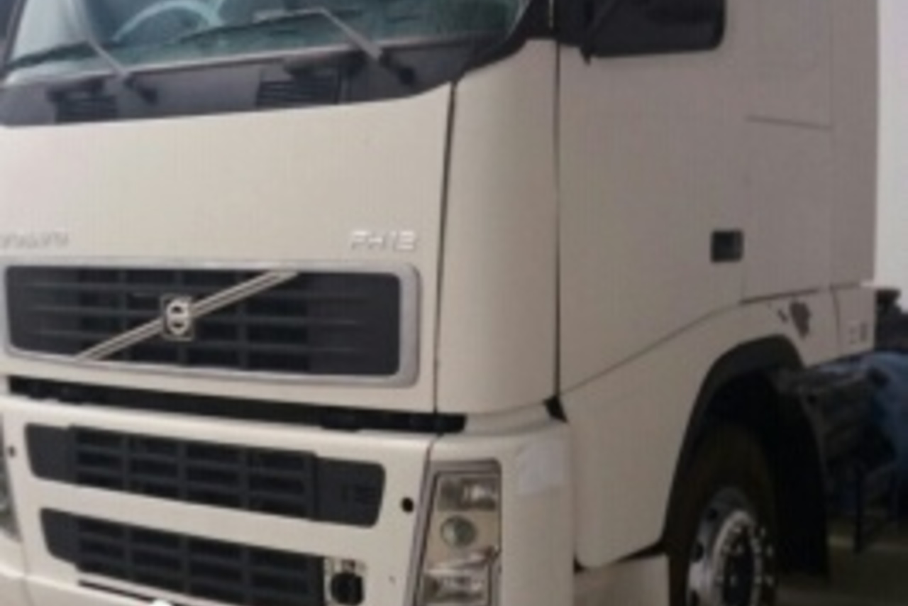 Volvo FH12 380 - 06/06 2