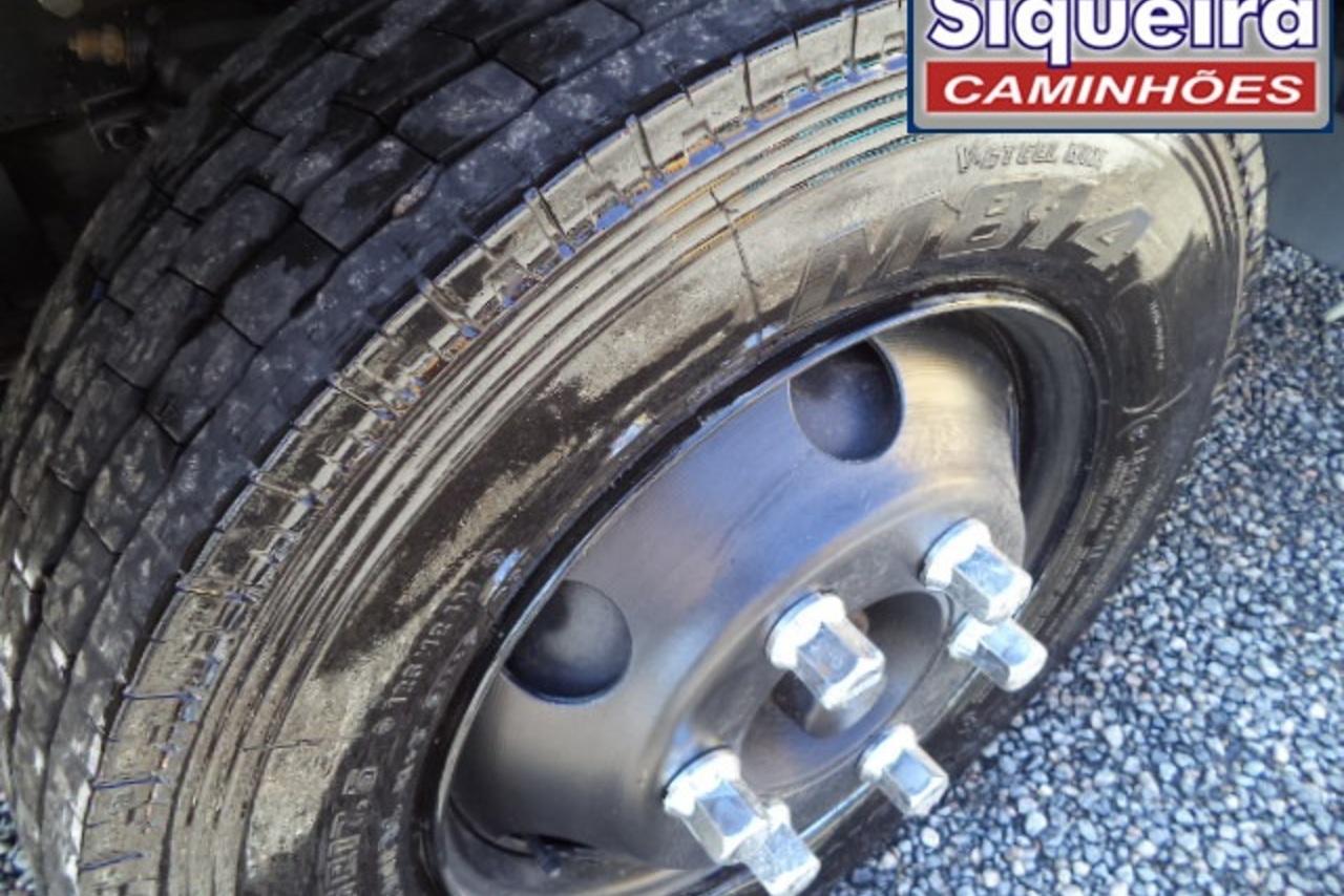 Volkswagen 8 150 - 09/09 3