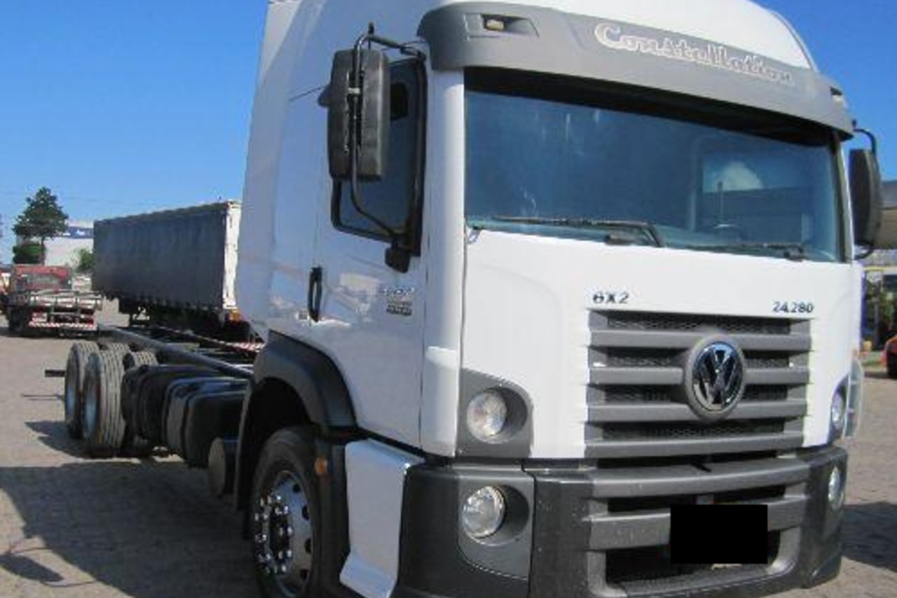 Volkswagen 24-280 E Constellation 6x2 - 12/13 2