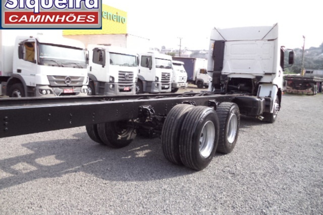 Volkswagen 24 320 - 10/11 9
