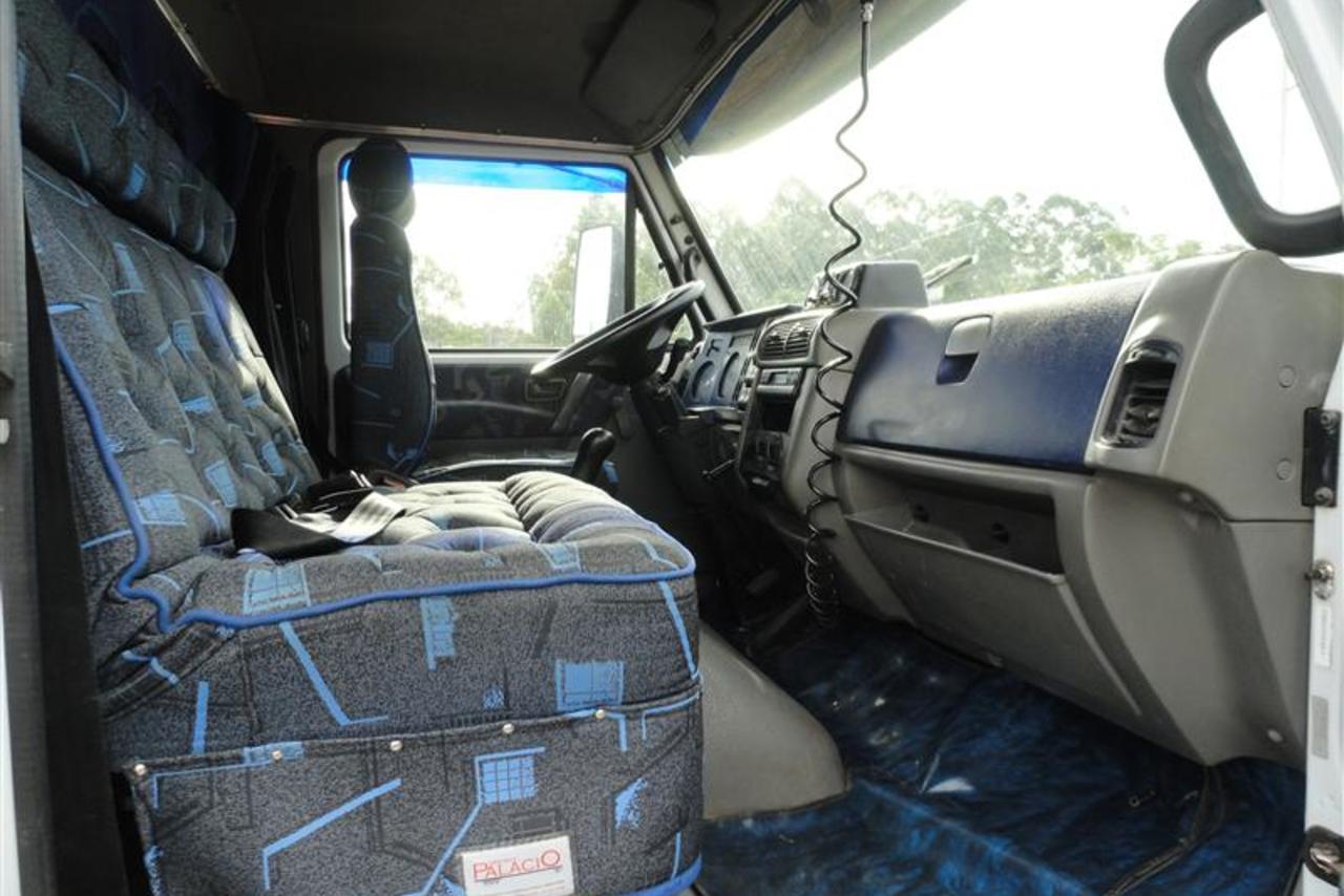 Volkswagen 8 150 - 04/04 5