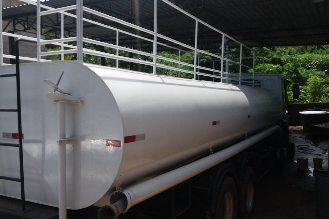 Volkswagen 31-280 E Constel. 6x4 - 12/12 8