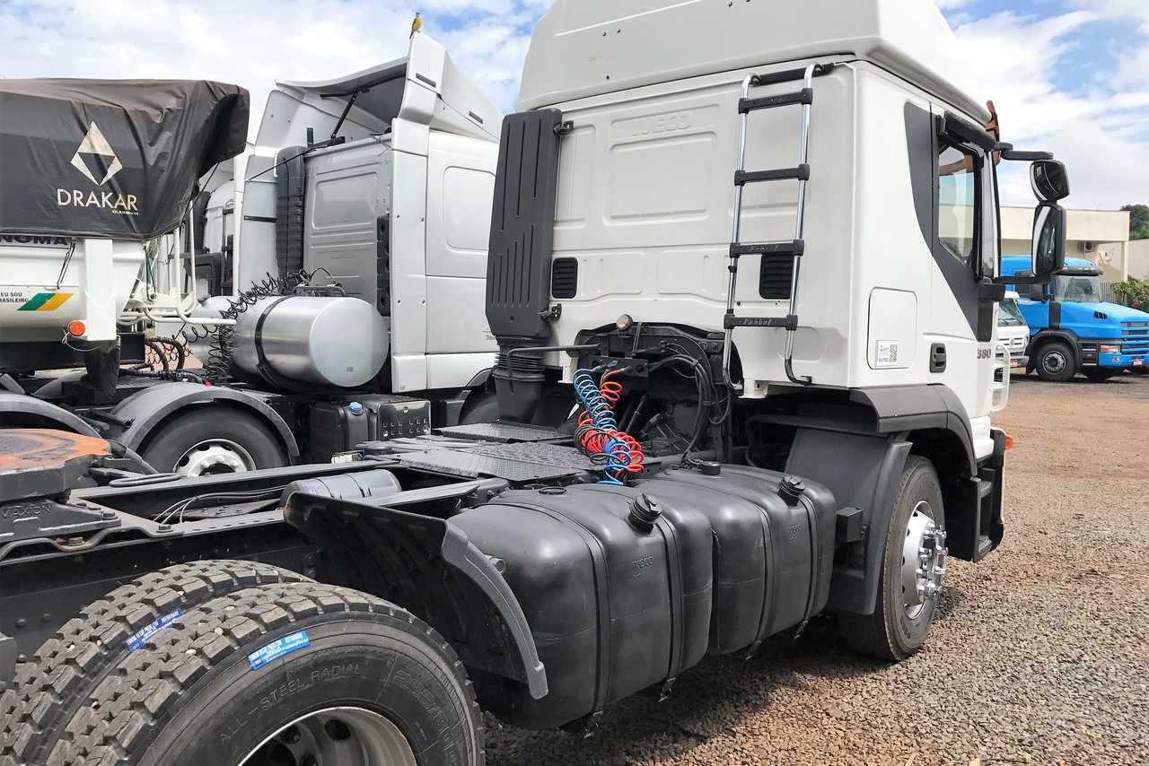 Iveco Stralis 380 - 08/08 3