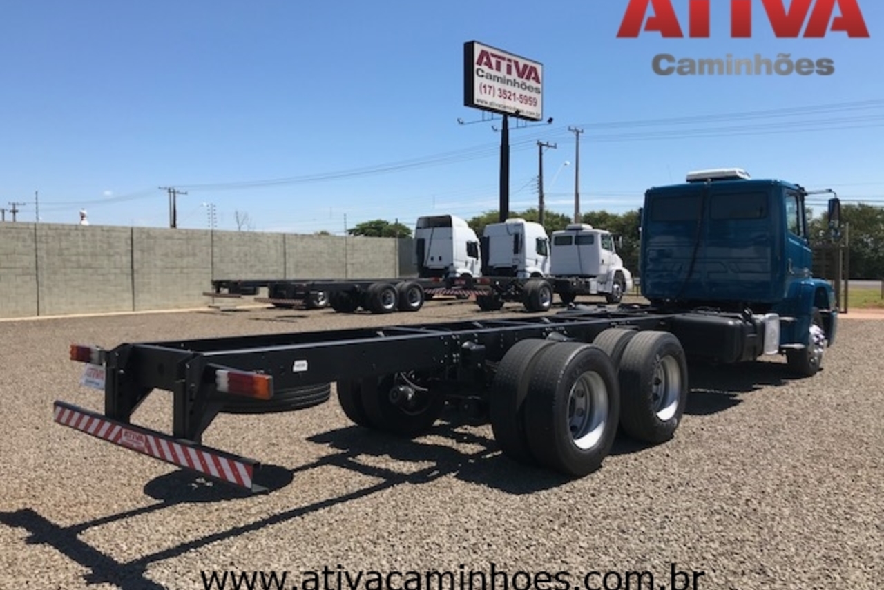 Mercedes Benz MB 2324 - 12/12 5