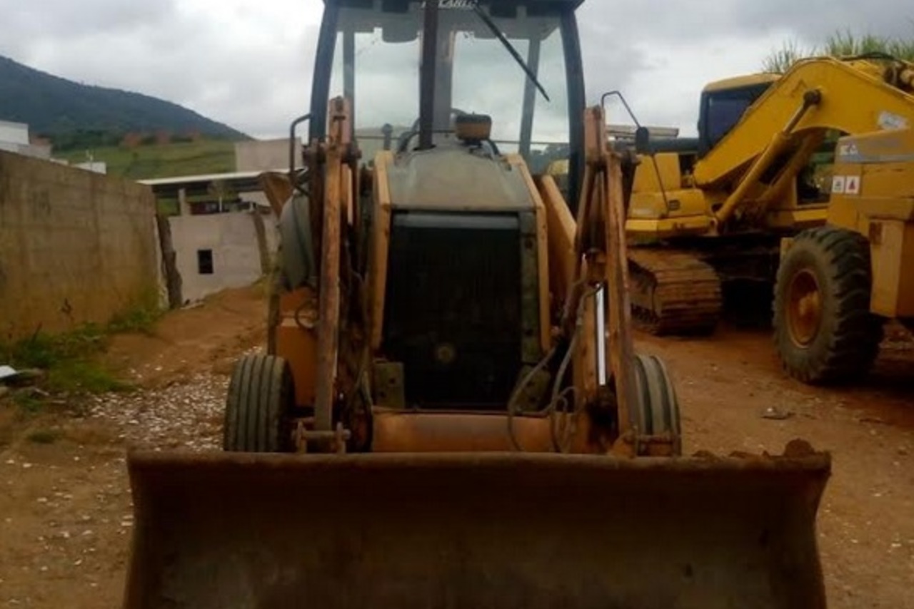 Case 580M - 07/07 3