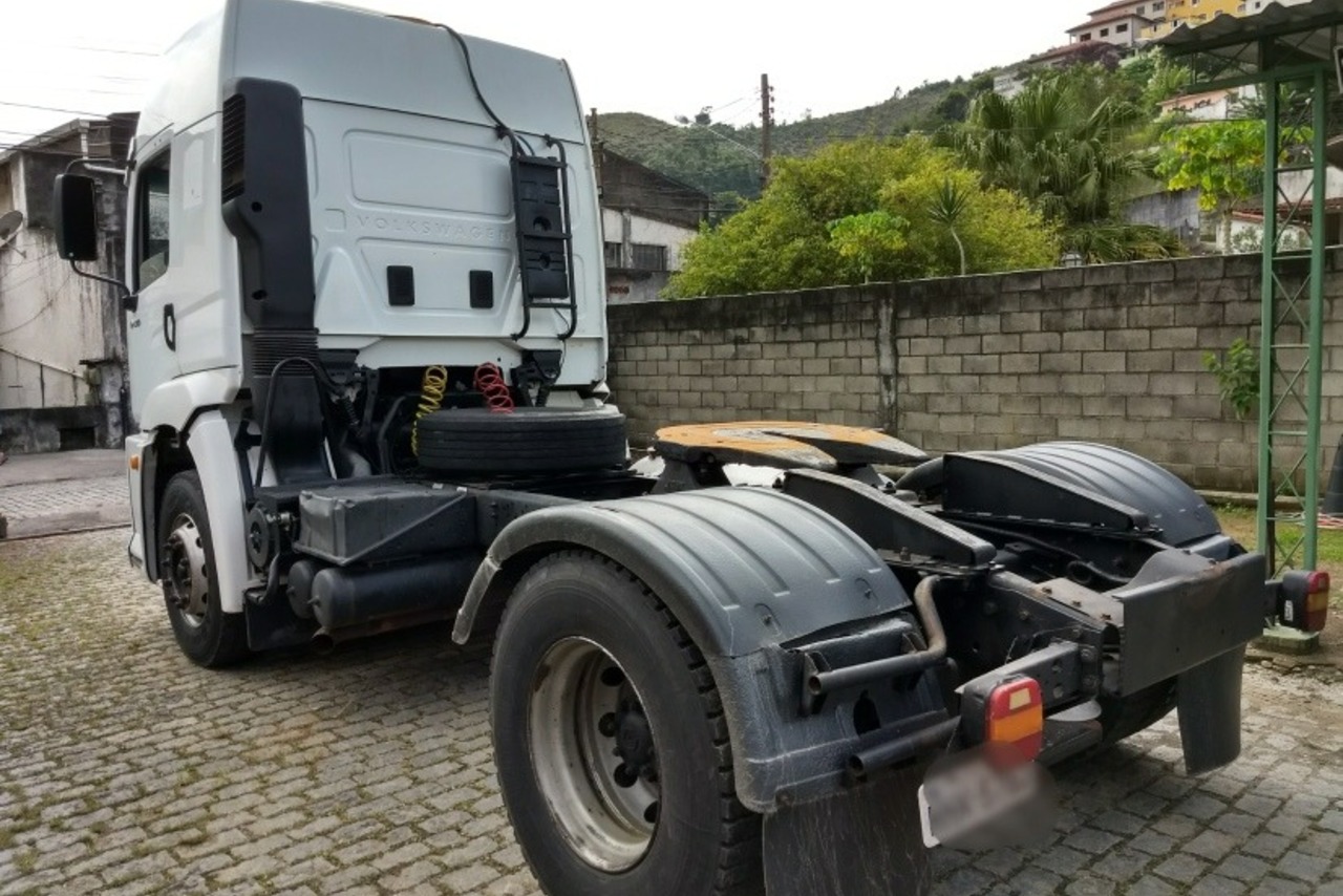 Volkswagen 19-370 E Constel. Tractor  - 08/08 3
