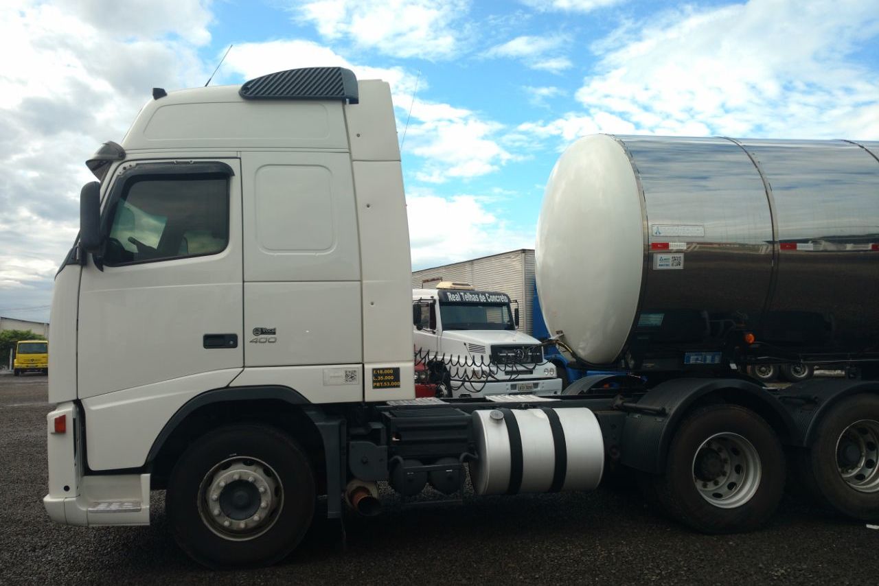 Volvo FH 400 - 08/08 3