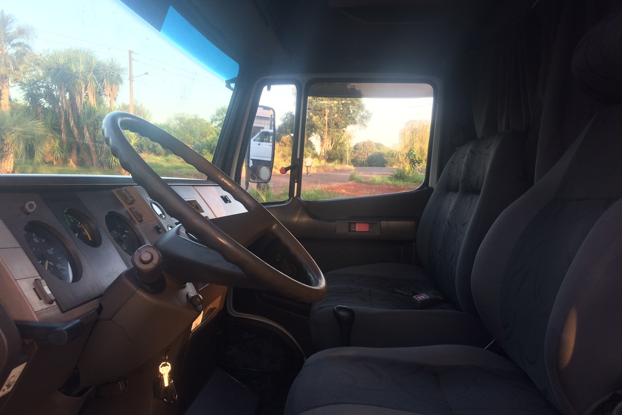 Mercedes Benz MB 2318 - 92/92 15