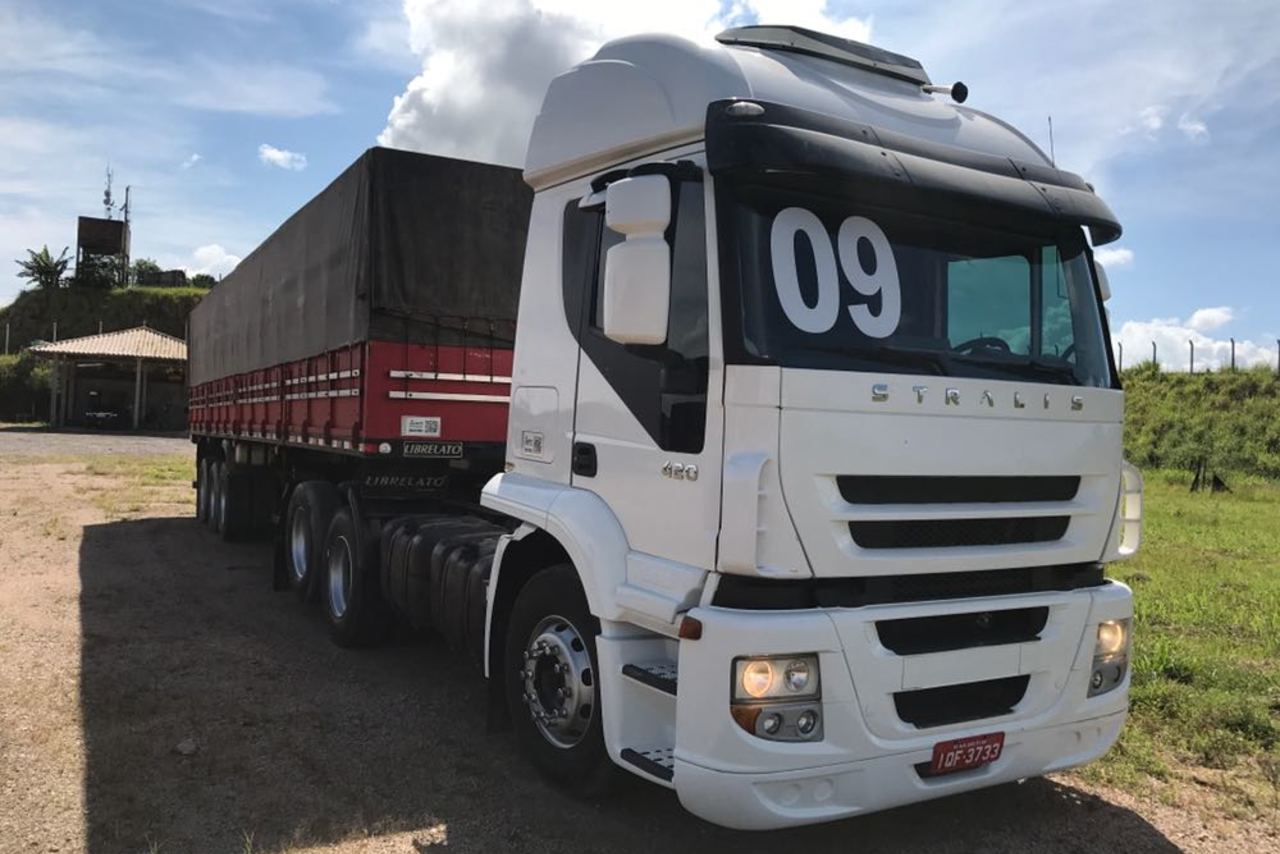 Iveco Stralis 420 - 09/09 3