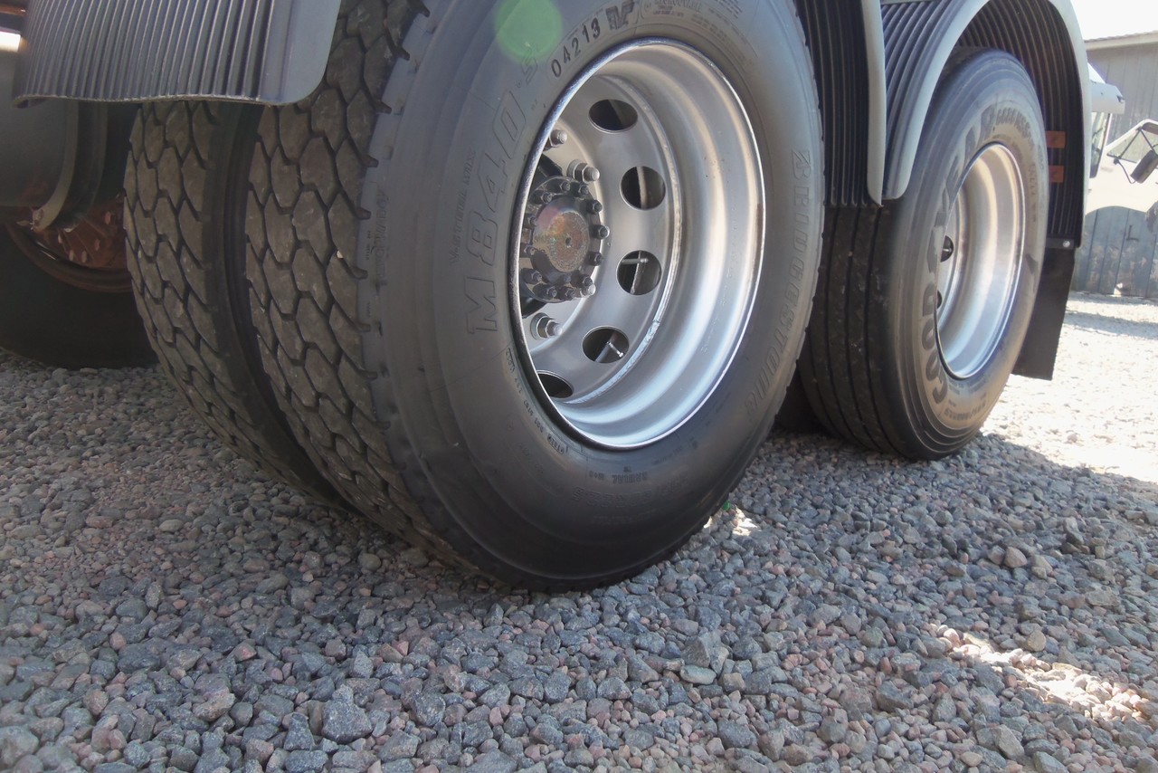 Volvo FM370 - 13/13 8