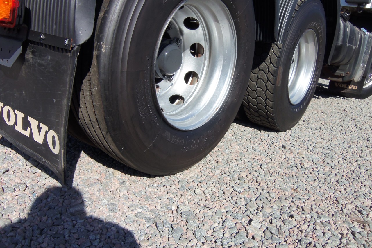 Volvo FM370 - 13/13 9