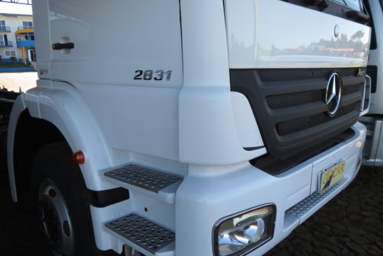 Mercedes Benz Axor 2831 - 10/10 11